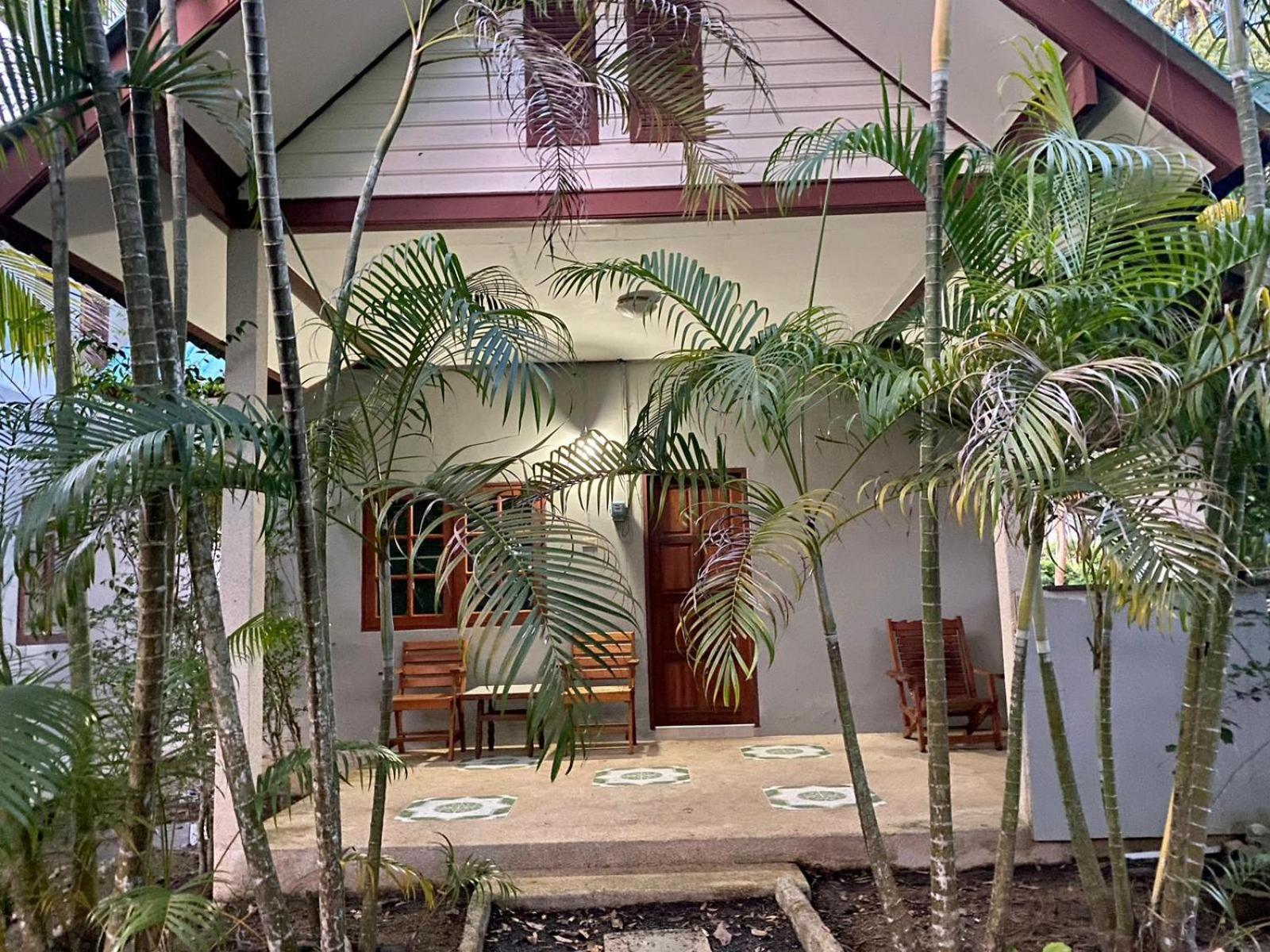 Coconut Bungalow Nai Yang Beach Extérieur photo