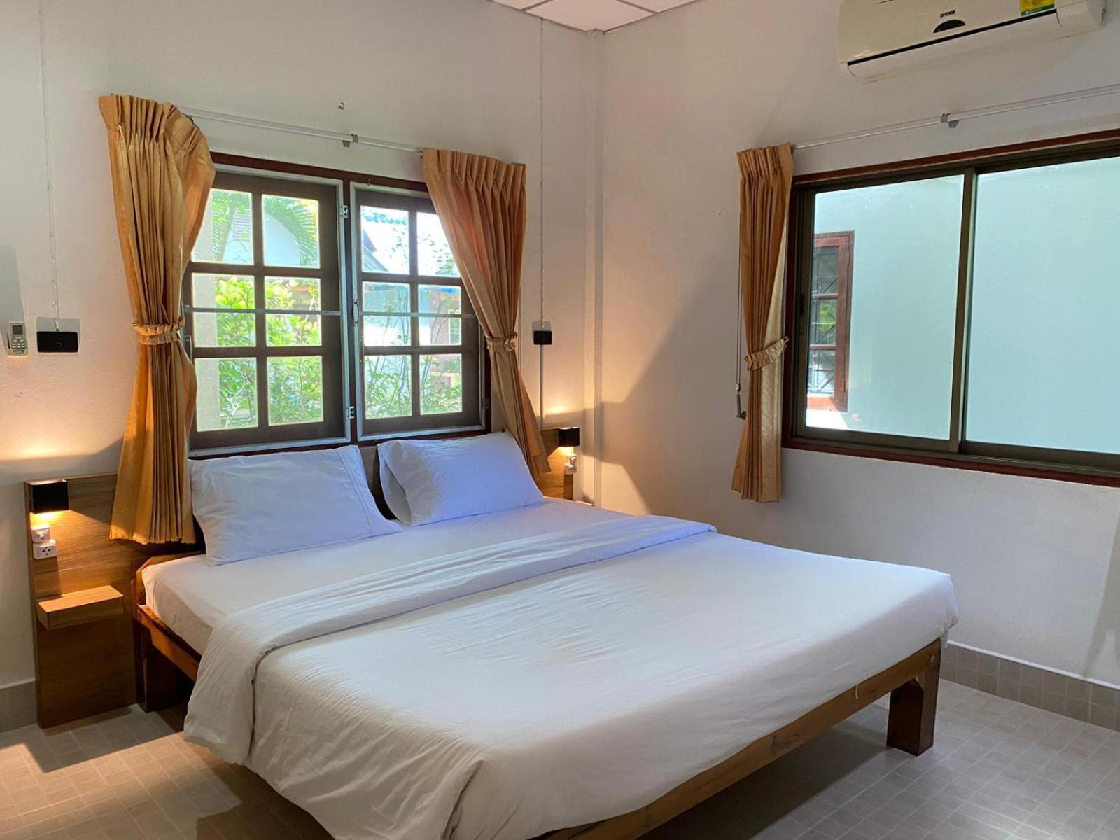 Coconut Bungalow Nai Yang Beach Extérieur photo