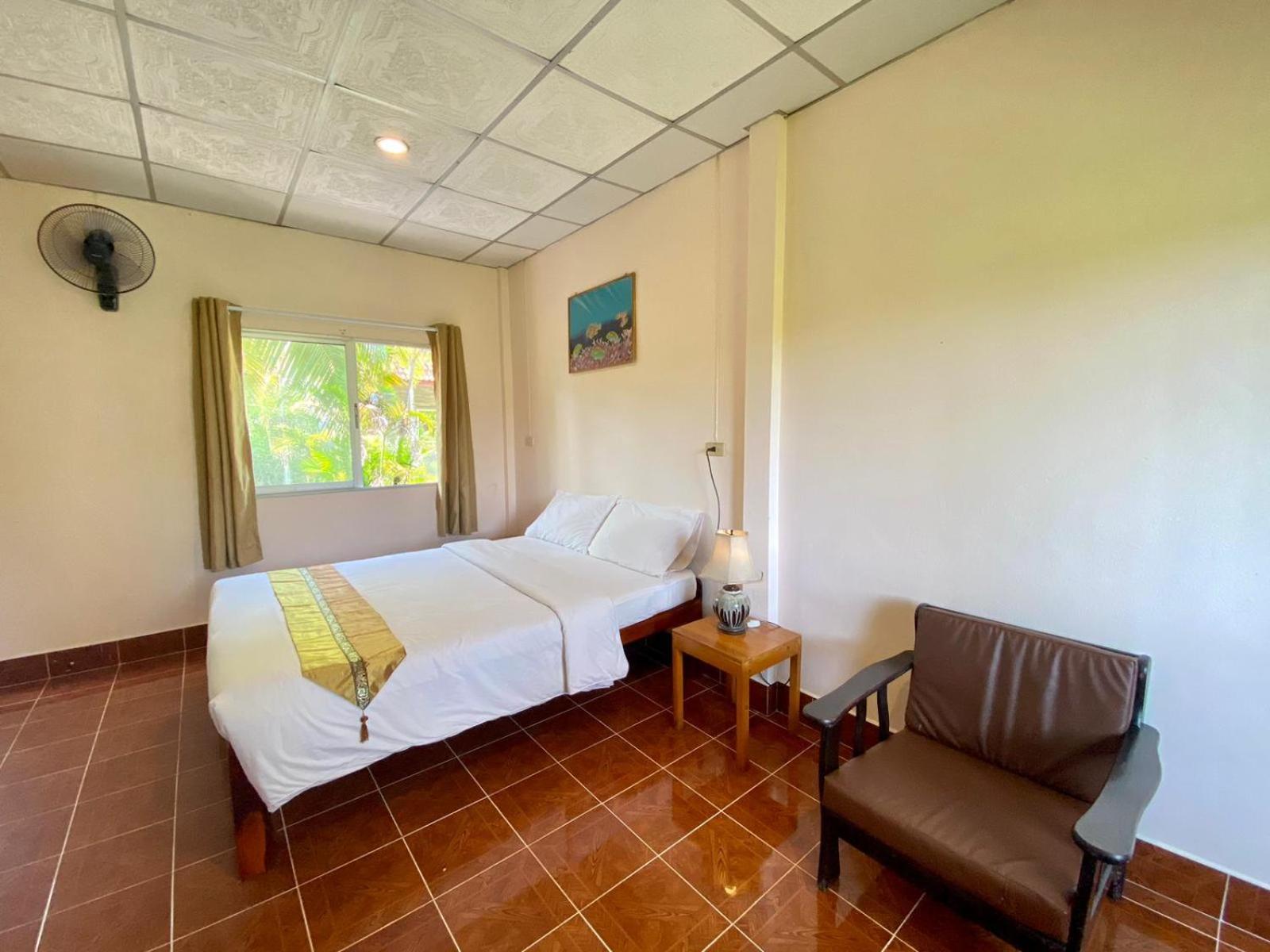 Coconut Bungalow Nai Yang Beach Extérieur photo