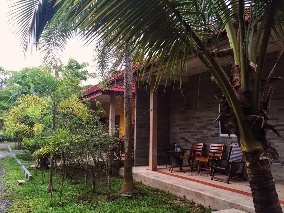 Coconut Bungalow Nai Yang Beach Extérieur photo