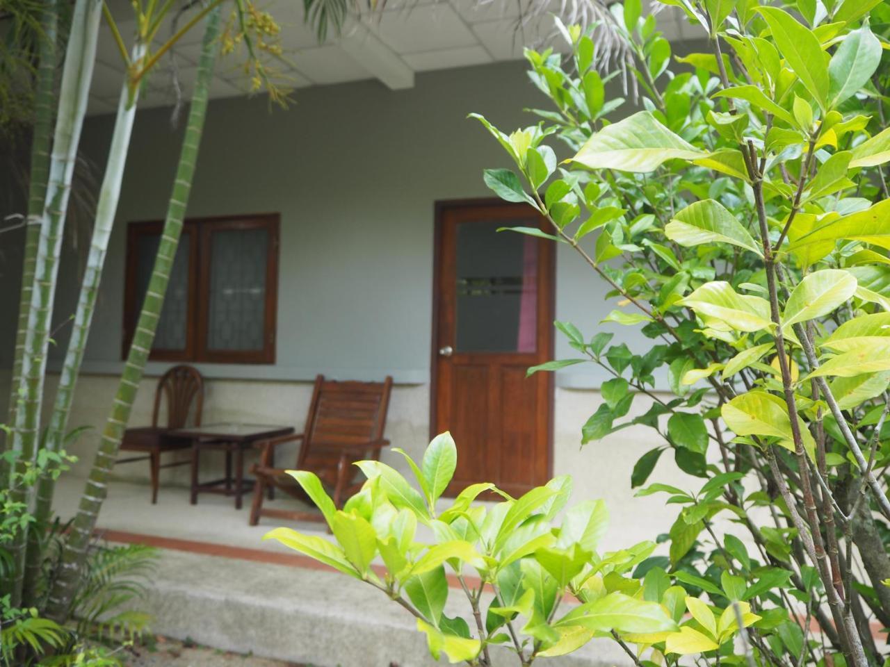 Coconut Bungalow Nai Yang Beach Extérieur photo