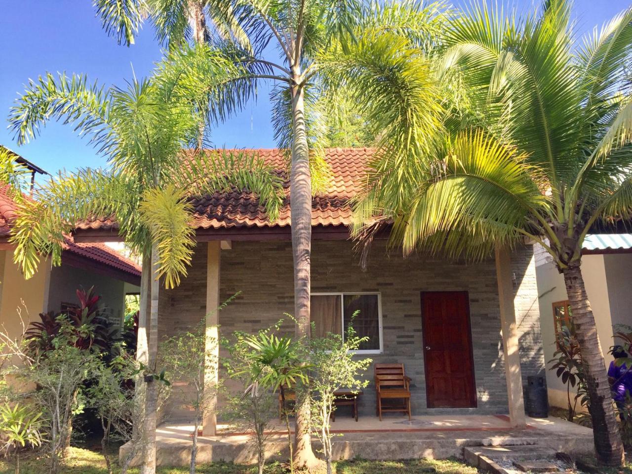 Coconut Bungalow Nai Yang Beach Extérieur photo