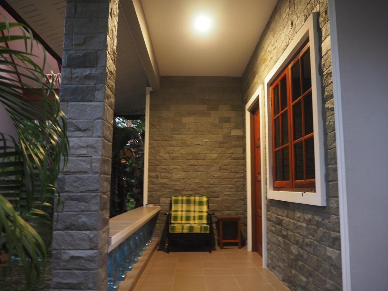 Coconut Bungalow Nai Yang Beach Extérieur photo